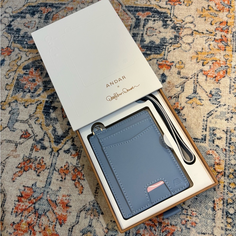 Nwt ANDAR denner wallet car mom blue